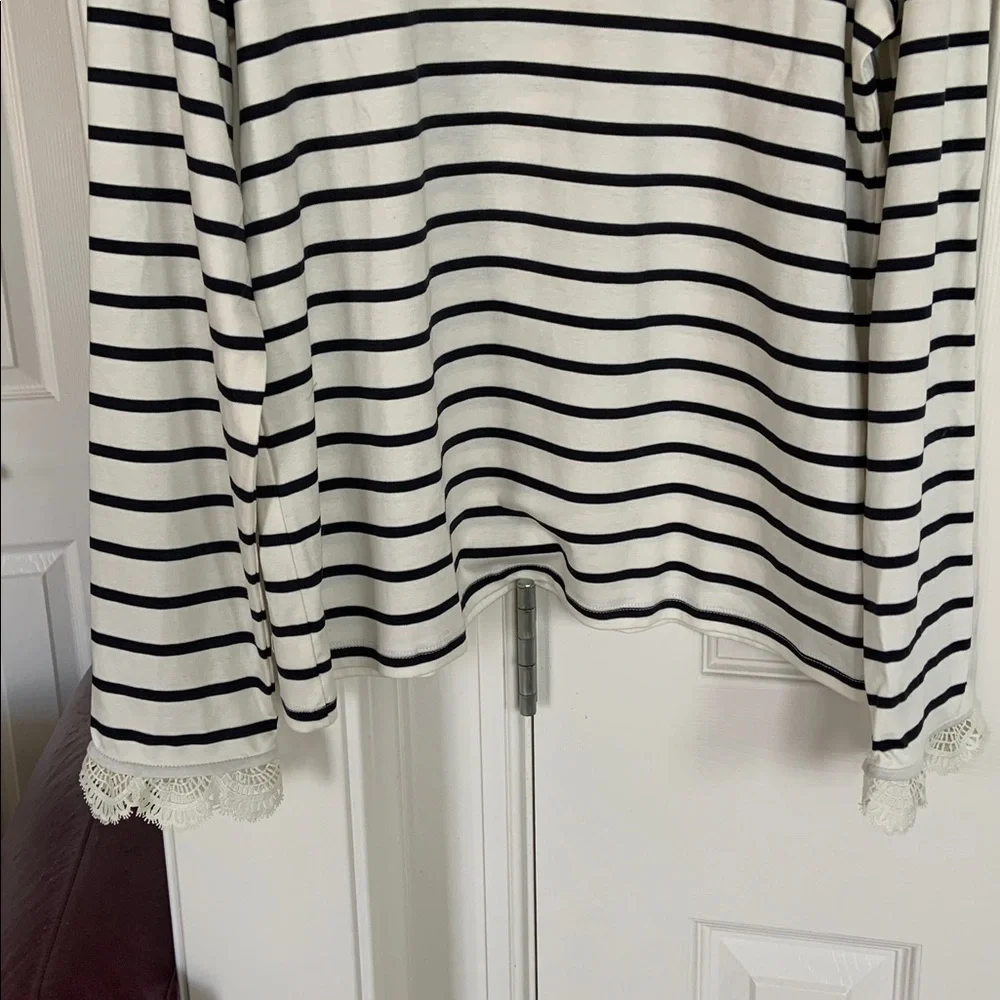 Talbots long sleeve ruffle trim tee - Picture 2 of 5